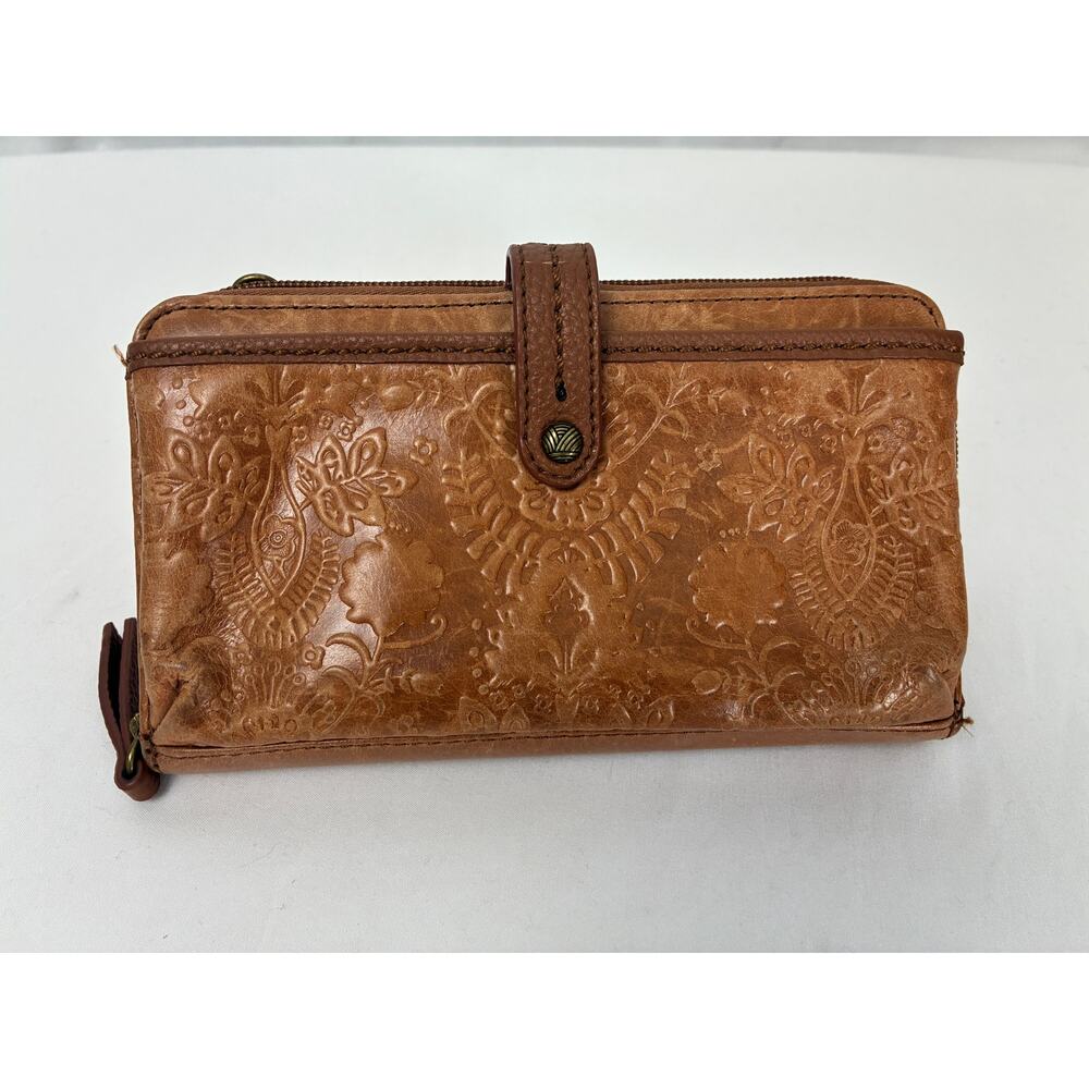 The Sak Iris Leather Wallet Camel Floral Embossed Smart Phone Missing Strap